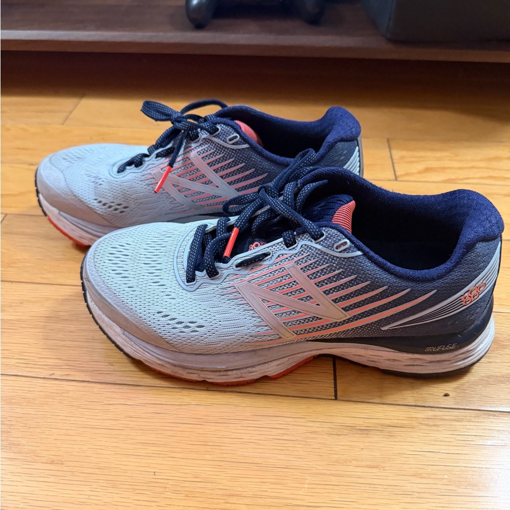 New Balance TruFuse 880v8 Women Sz 6.5 GUC